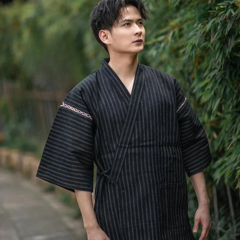 man wearing men short kimono