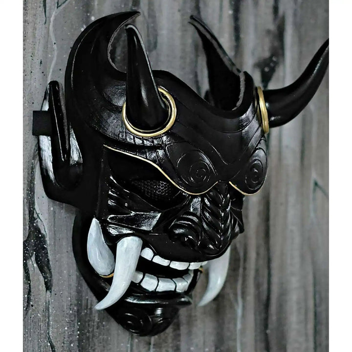 oni-black-mask