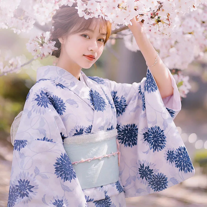 kimono blue and white