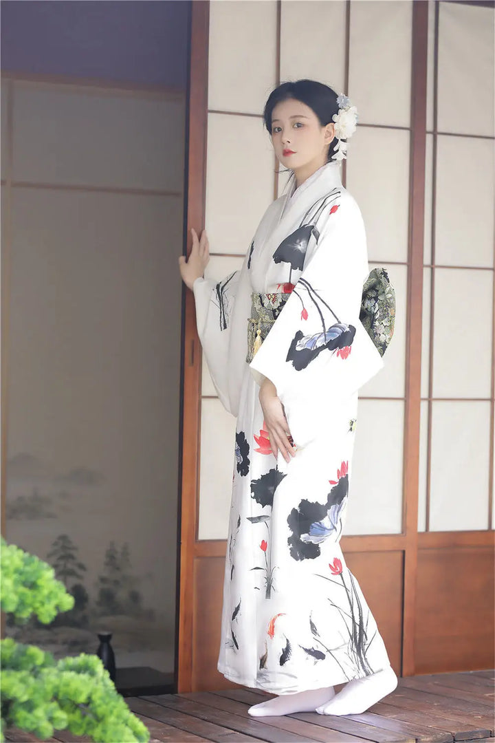 japanese black and white kimono