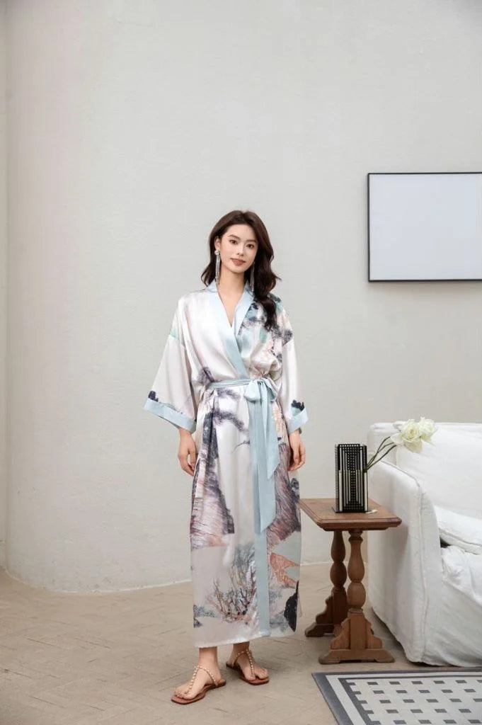 woman with a vintage japanese pajamas